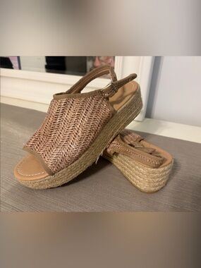 Woven Espadrille Platform Sandals - Tan